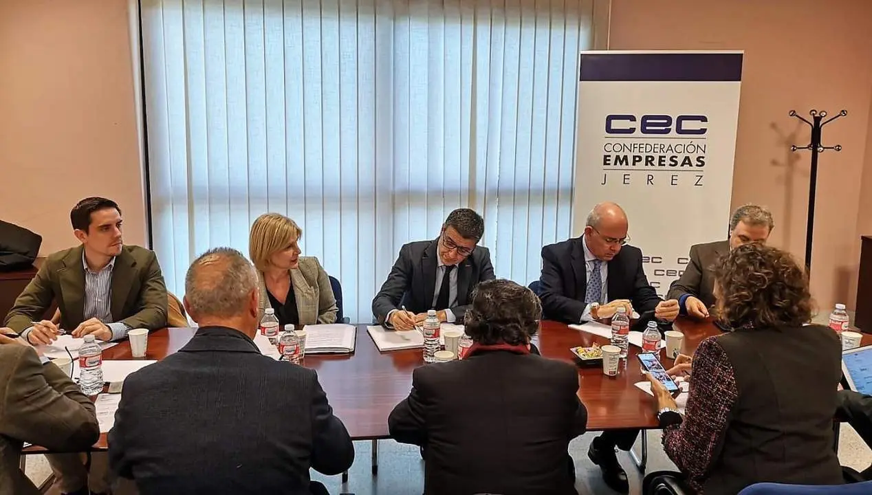 Reuni&oacute;n del PP con el sector aeron&aacute;utico. - VIVA