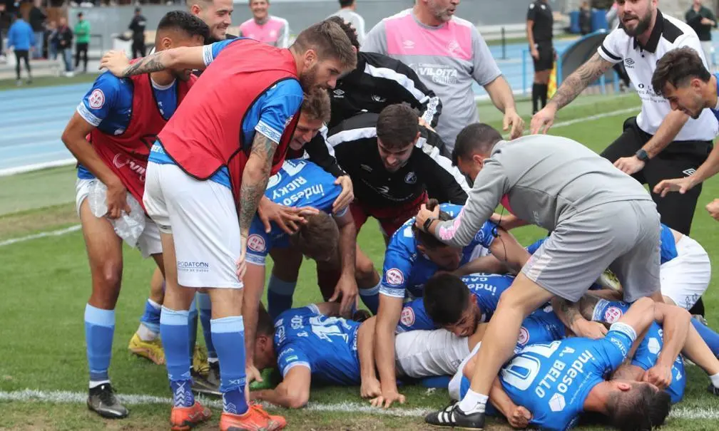 Celebraci&oacute;n del 3-2 en Chap&iacute;n. - xerezdfc.com