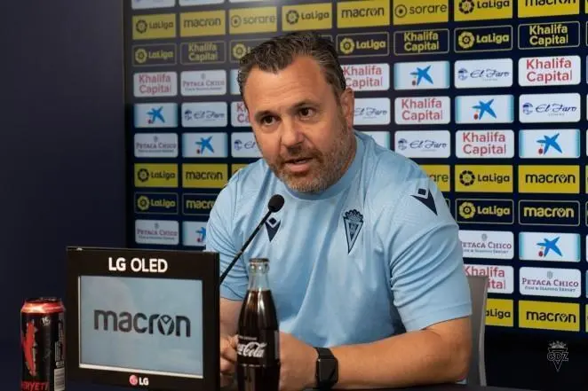 Sergio Gonz&aacute;lez, entrenador del C&aacute;diz, durante una rueda de prensa. - C&aacute;diz CF