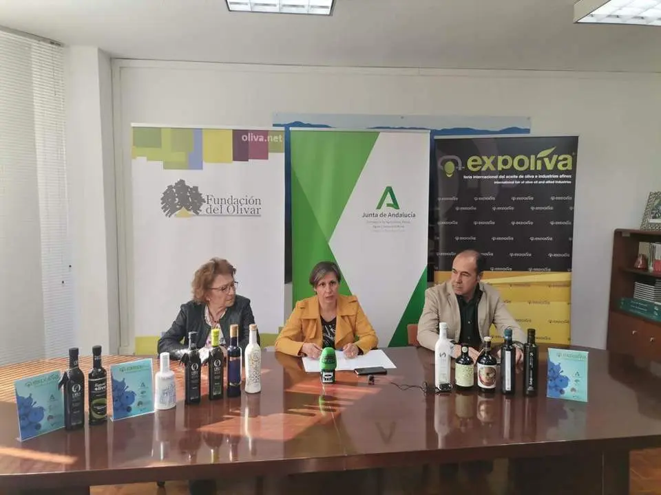 Carmen Esp&iacute;n, Soledad Aranda y Javier Olmedo. - Viva Ja&eacute;n.