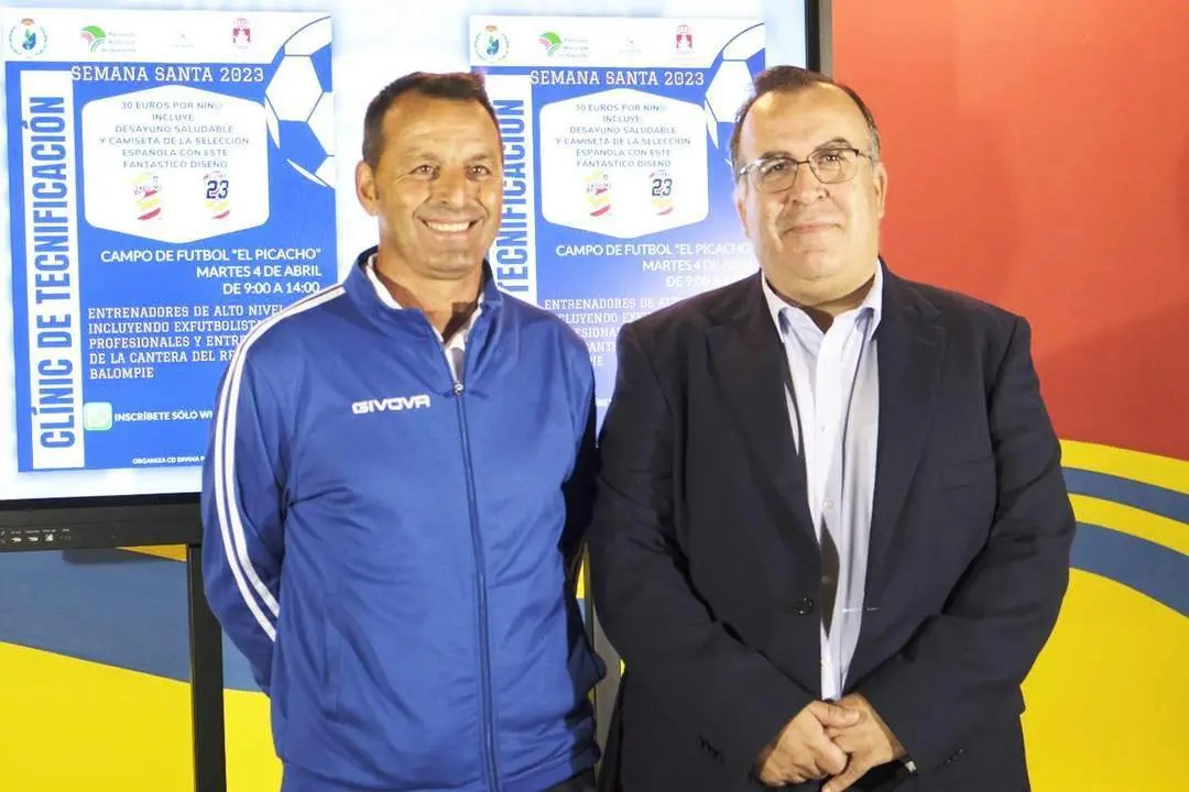 Luis M&aacute;rquez y David Salazar en la presentaci&oacute;n - A. I.