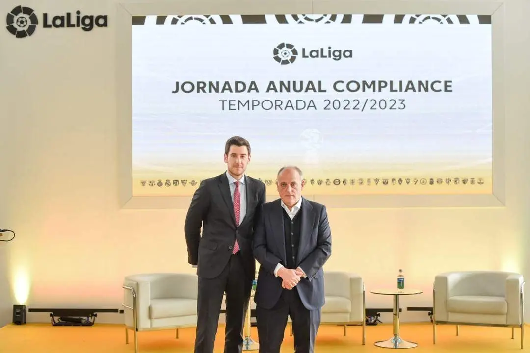 Fernando Molinero y Javier Tebas. - 