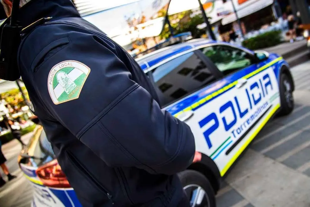 Polic&iacute;a Local de Torremolinos. - Ayto.