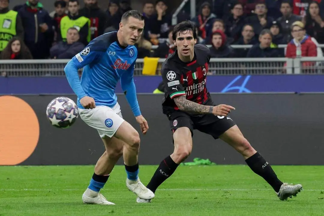milan-n&aacute;poles. - efe