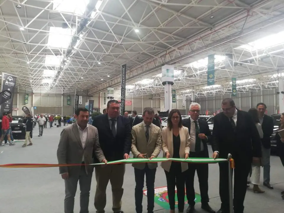 En la inauguraci&oacute;n. - Viva Ja&eacute;n.
