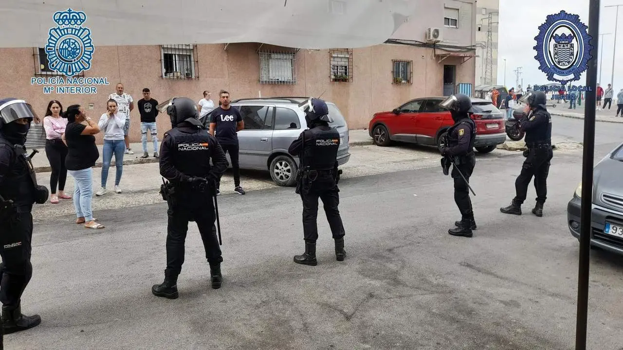 Dispositivo policial en San Juan de Dios, en Jerez. - VIVA