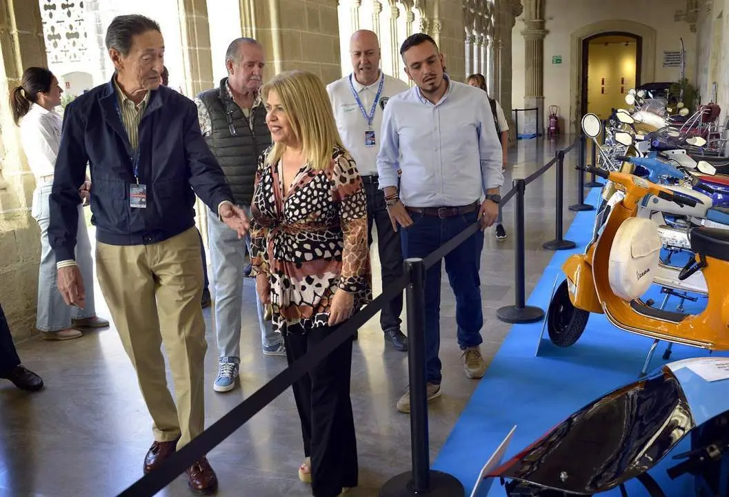 La exposici&oacute;n de motos cl&aacute;sicas en Los Claustros - jerez.es