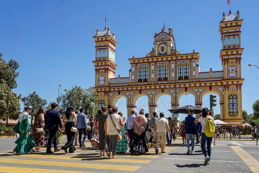 Mi&eacute;rcoles de Feria de Abril, el ecuador. - ep