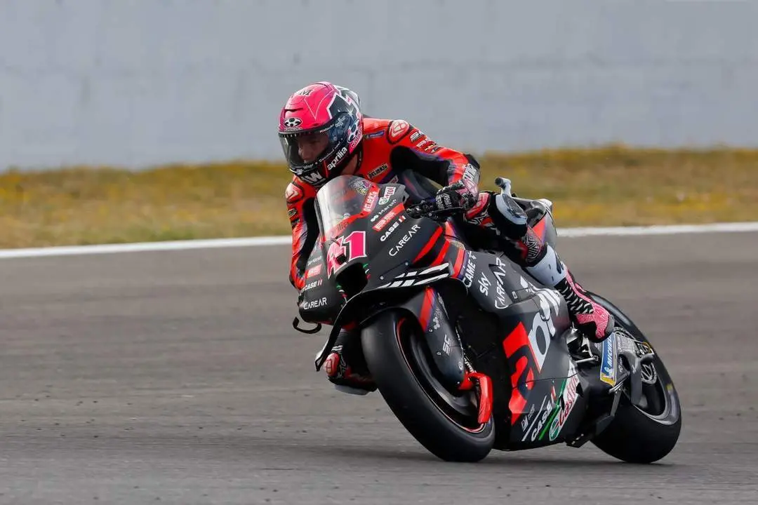 Aleix Espargar&oacute; durante la clasificaci&oacute;n de MotoGP. - Cristo Garc&iacute;a