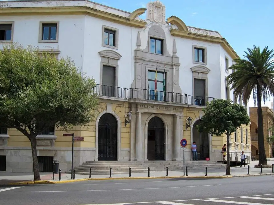 La Audiencia Provincial de C&aacute;diz. - VIVA