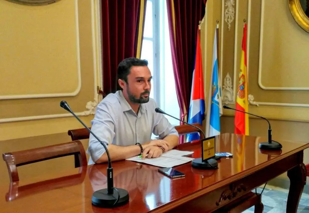 Mart&iacute;n Vila en rueda de prensa. - Viva