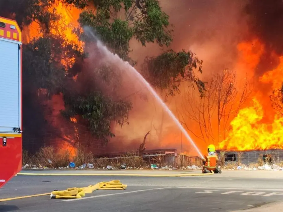 Incendio en un asentamiento de Palos. - VH