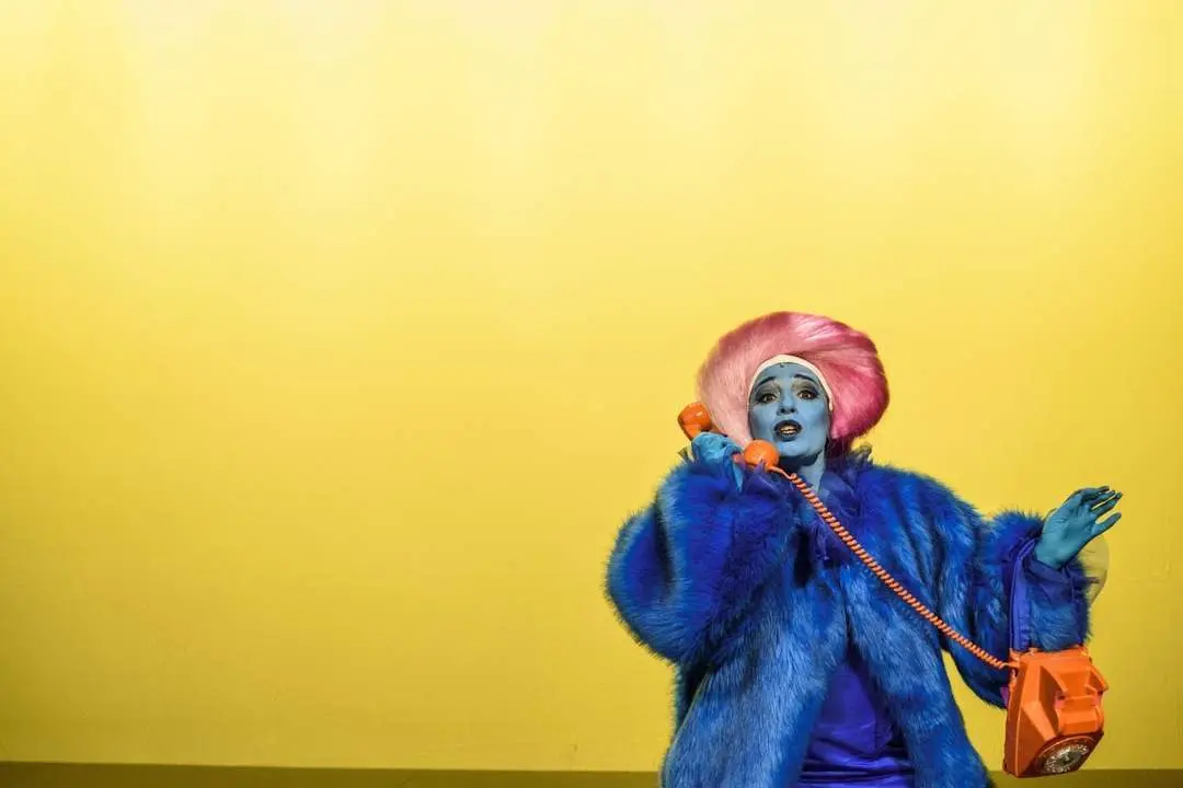 Una escena de la &oacute;pera bufa contempor&aacute;nea 'Je suis narcissiste'. - AYTO.DE SEVILLA