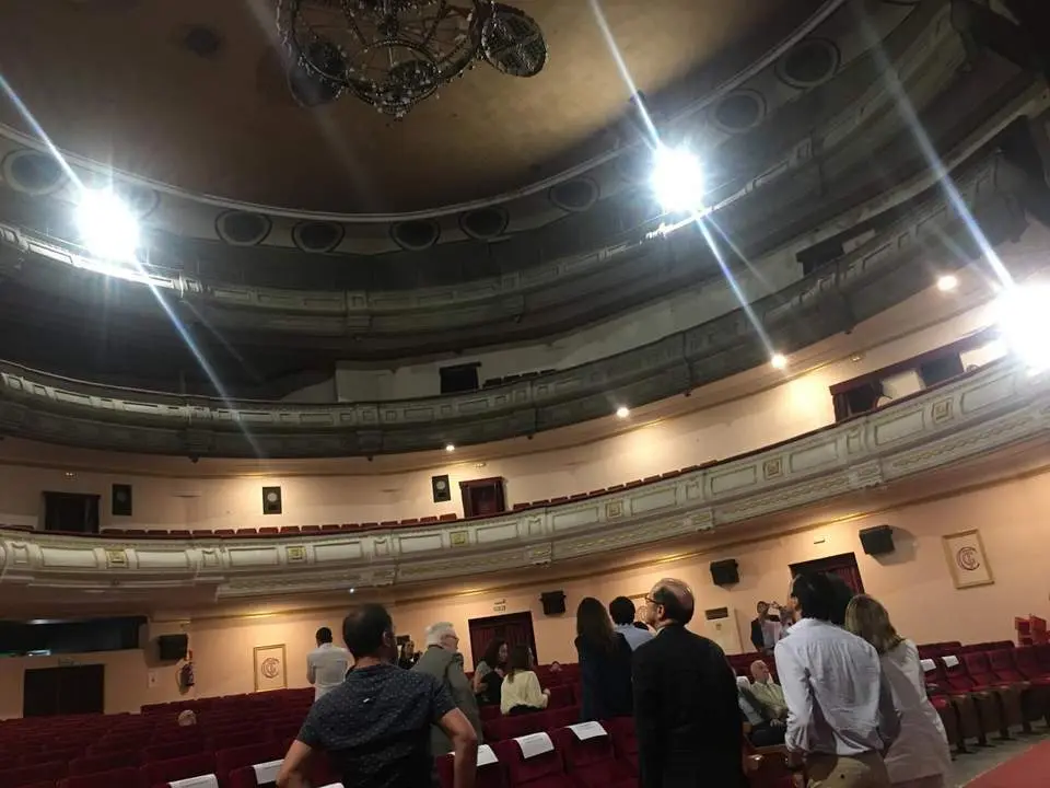 El Cine Cervantes, casi reabierto. - 