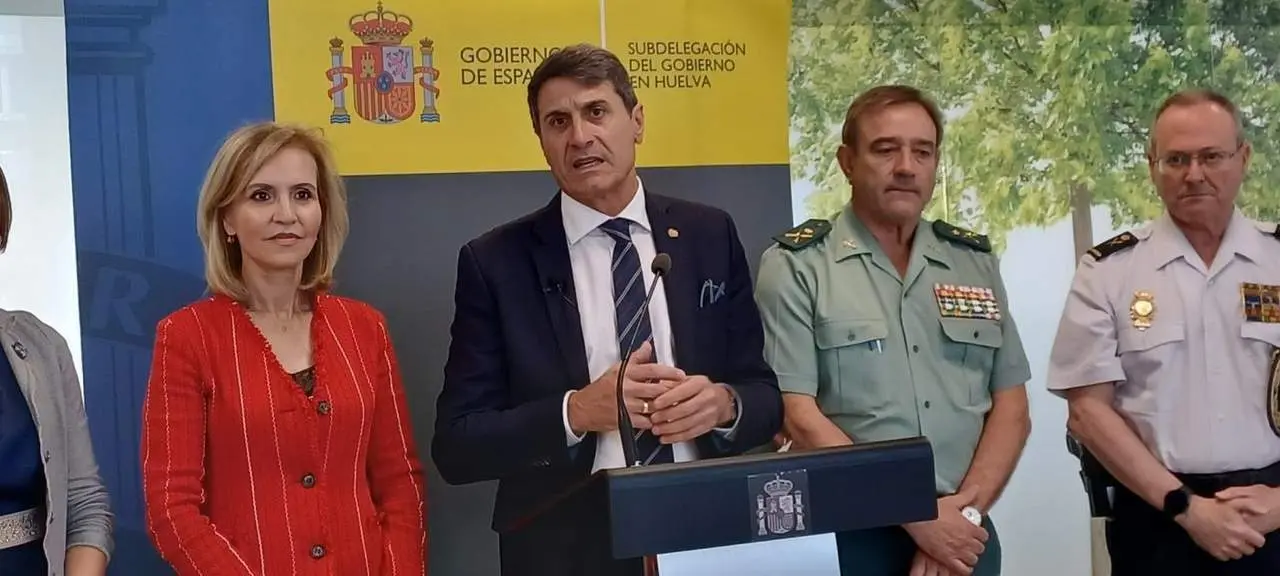 Fern&aacute;ndez, en rueda de prensa en Huelva. - R.D:/EP