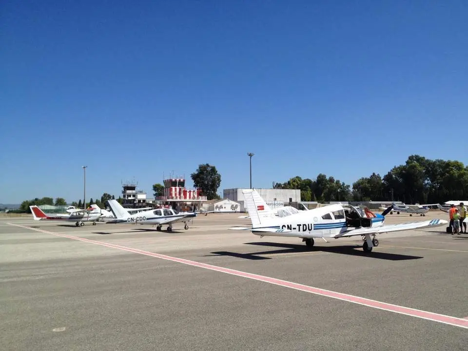 Avionetas en el Aeropuerto de C&oacute;rdoba. - Europa Press