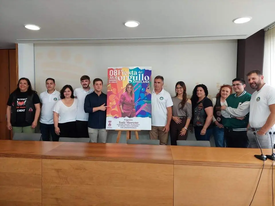 Presentaci&oacute;n Fiesta del Orgullo - VIVA