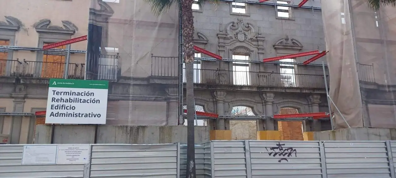 Antiguo edificio de Hacienda en Huelva. - R.D./ EUROPA PRESS