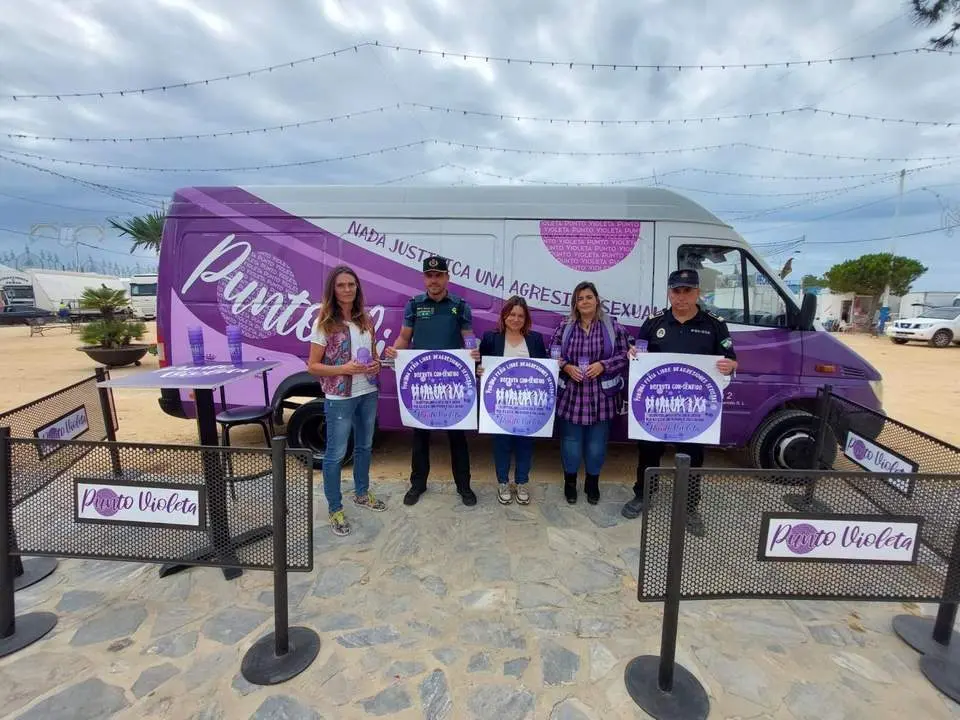 Punto Violeta en la Feria de San Antonio - VIVA