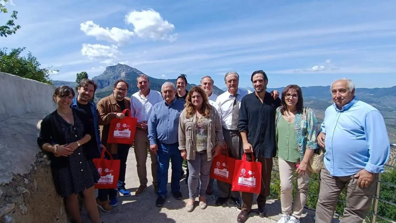 Equipo del rodaje y patrocinadores del largometraje. - Viva Ja&eacute;n.