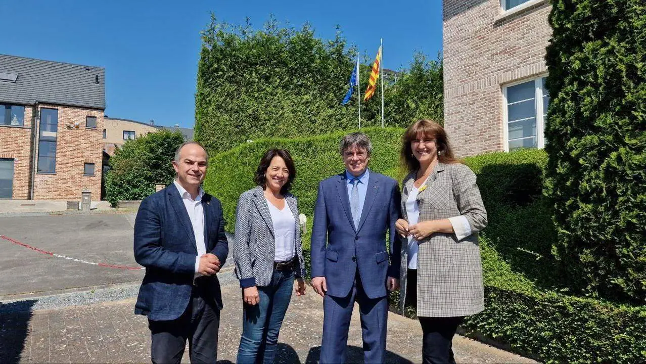 Turull, Erra, Puigdemont y Borr&agrave;s. - @JUNTSXCAT