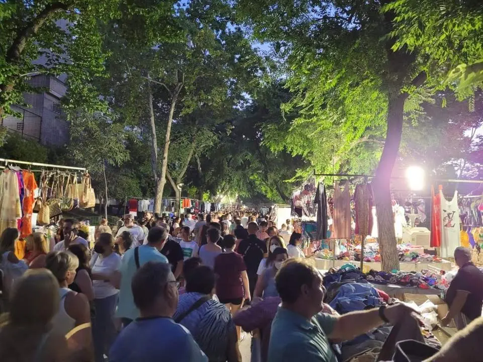 Mercadillo nocturno de 2022. - VIVA Ja&eacute;n