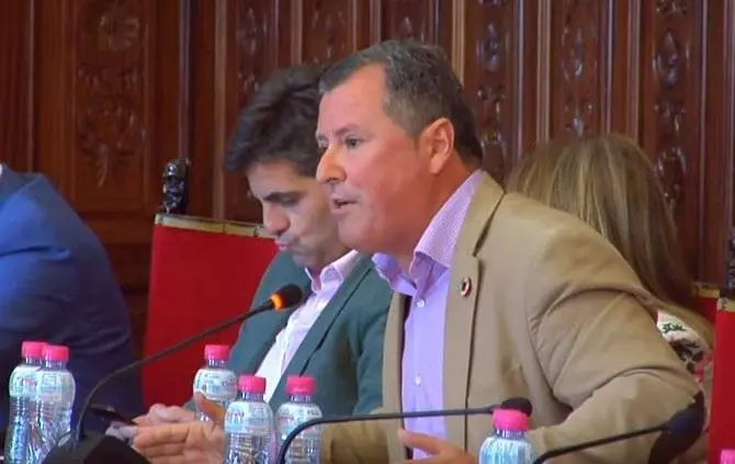 El diputado Pedro Bruno durante su intervenci&oacute;n. - PSOE