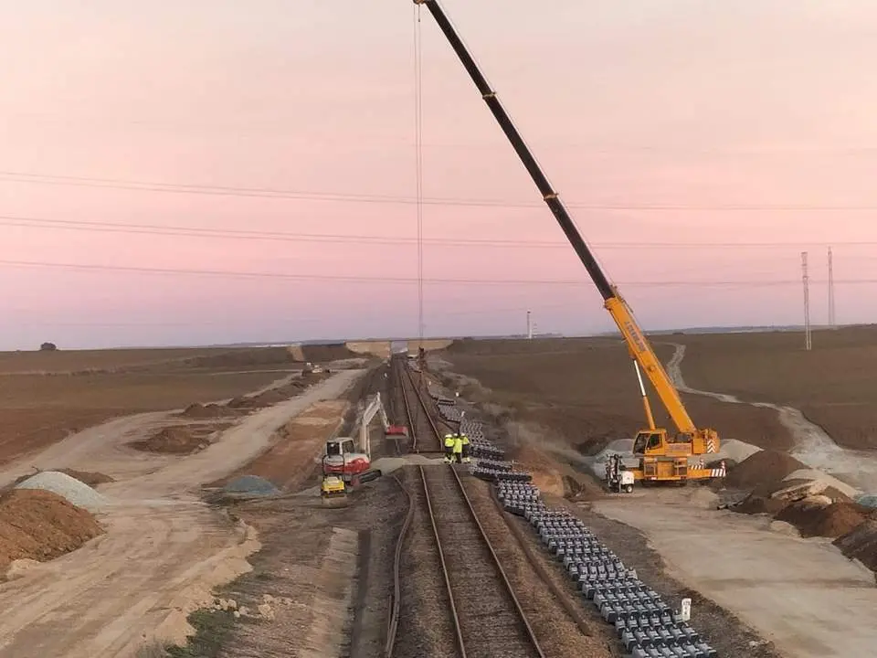 Trabajos en la Huelva-Zafra. - VH
