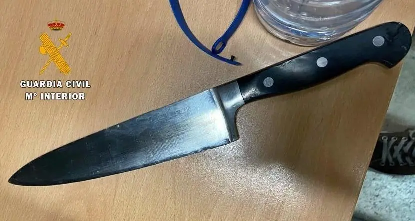 Imagen del cuchillo intervenido.  - GUARDIA CIVIL