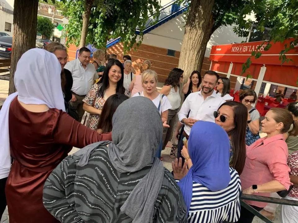Carmen Castilla, se re&uacute;ne con mujeres de diversos colectivos. - PSOE