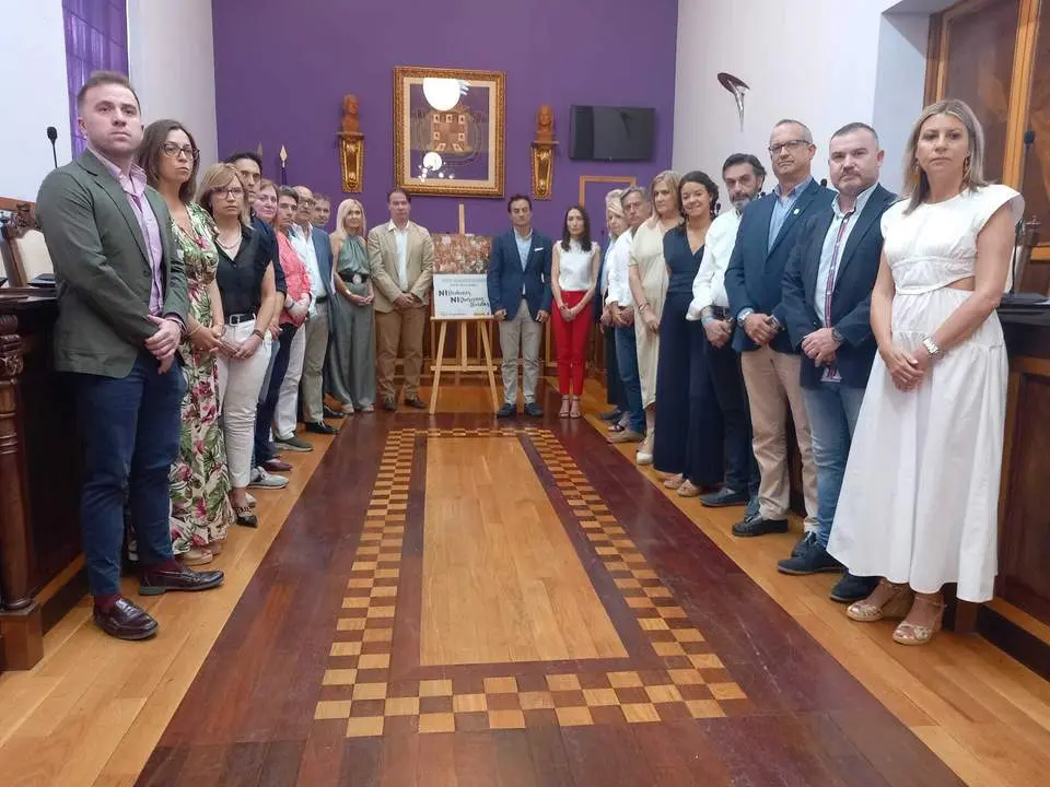 El Ayuntamiento de Ja&eacute;n celebra un acto en memoria de Miguel &Aacute;ngel Blanco