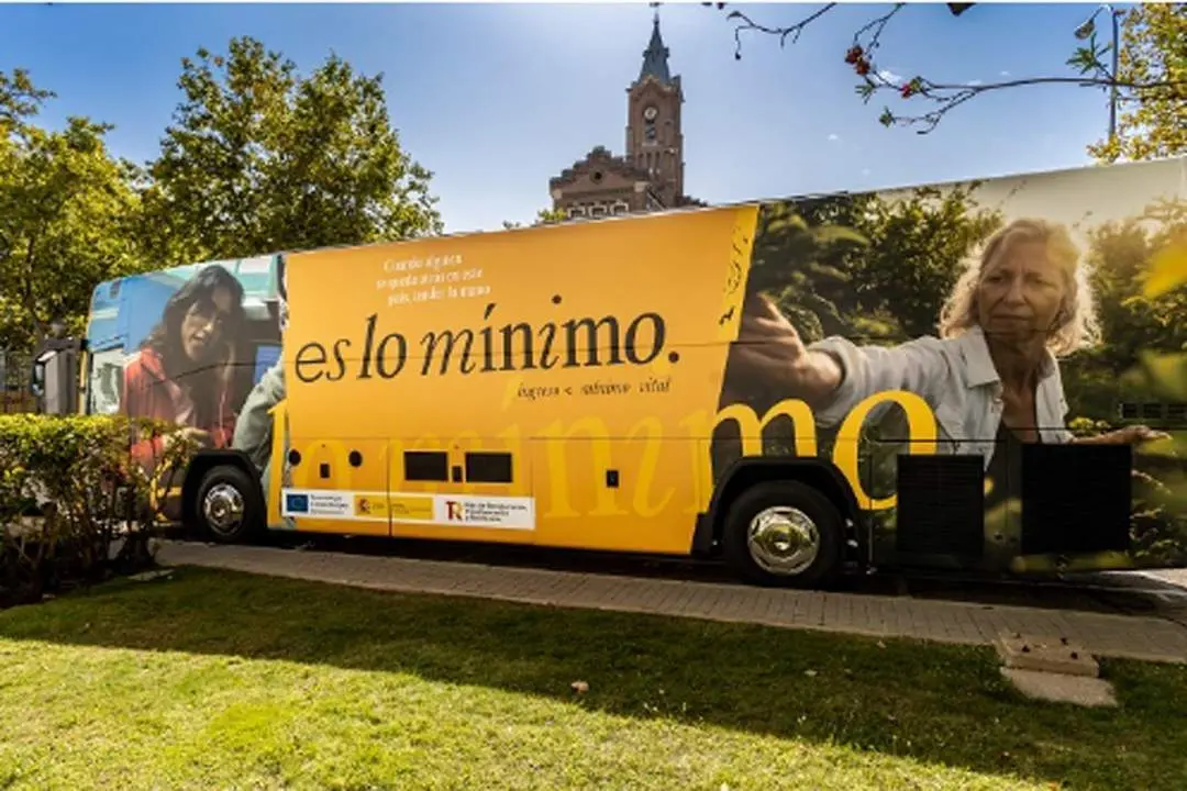Este es el autob&uacute;s que llega ma&ntilde;ana a C&aacute;diz.  - Viva