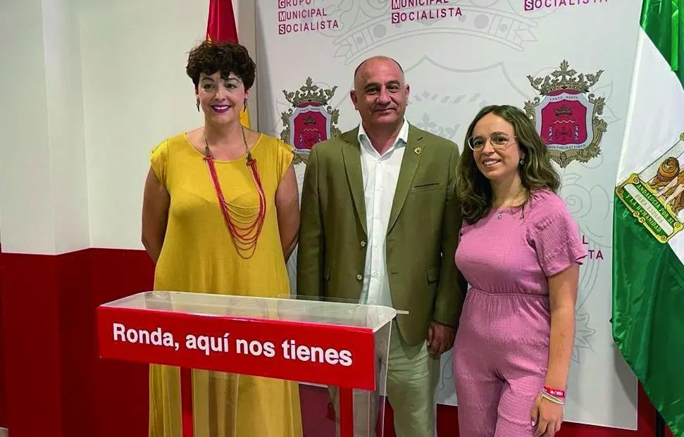 Francisco Ca&ntilde;estro, Pepi Cabrera y Nerea Mar&iacute;n.  - 