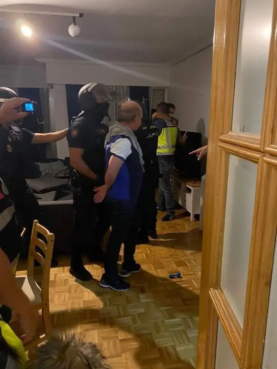 Momento de la detenci&oacute;n de Hugo Carvajal. - POLIC&Iacute;A NACIONAL
