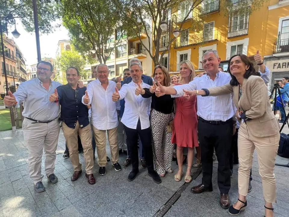 Paseo electoral del Partido popular por Sevilla.  - PP DE SEVILLA