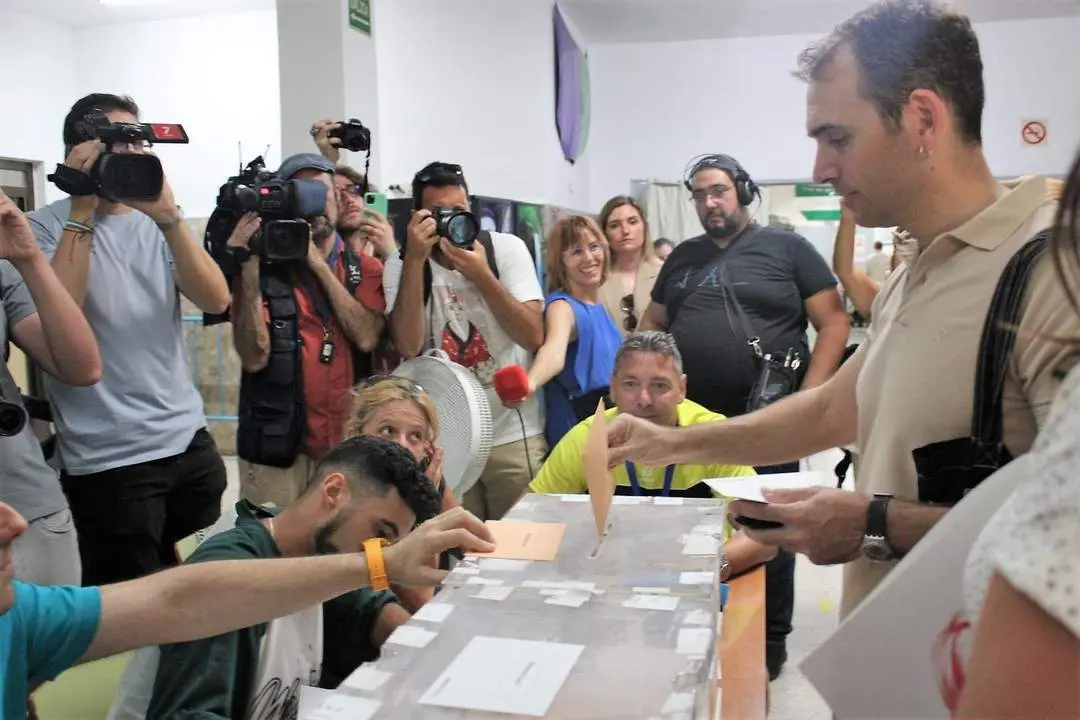 Valero ejerce su derecho al voto. - Sumar