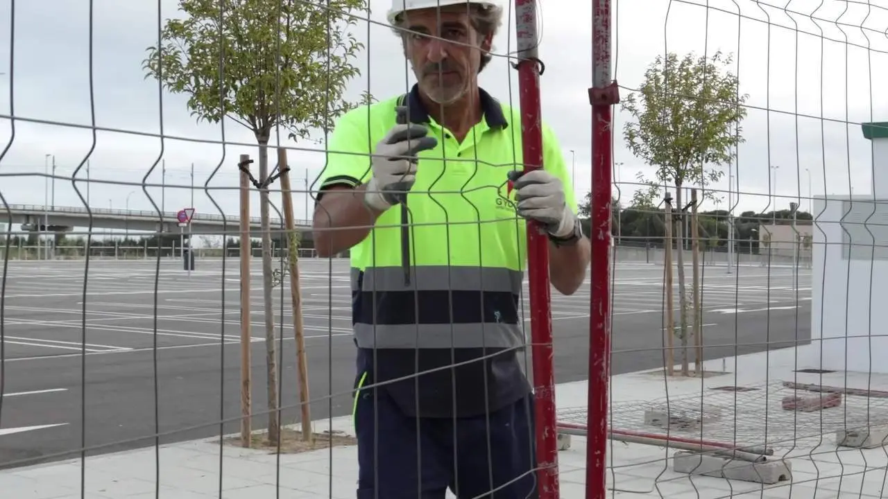 Nuevo paso en el Parque Comercial Janer de San Fernando con la retirada de las vallas