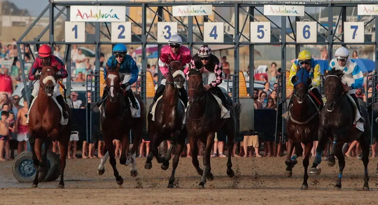 Carreras de Caballos de Sanl&uacute;car de Barrameda. - EFE