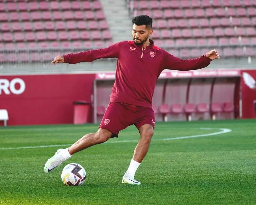 El Tecatito Corona durante un entrenamiento en diciembre. - sfc