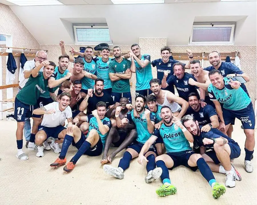 El Atl&eacute;tico Sanluque&ntilde;o celebra el triunfo obtenido en Murcia - ASCF