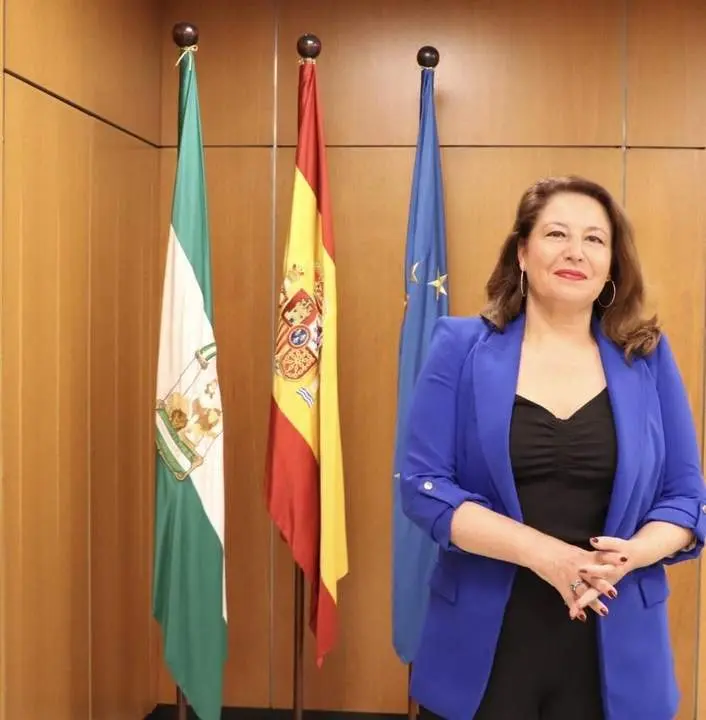 Carmen Crespo. - Junta