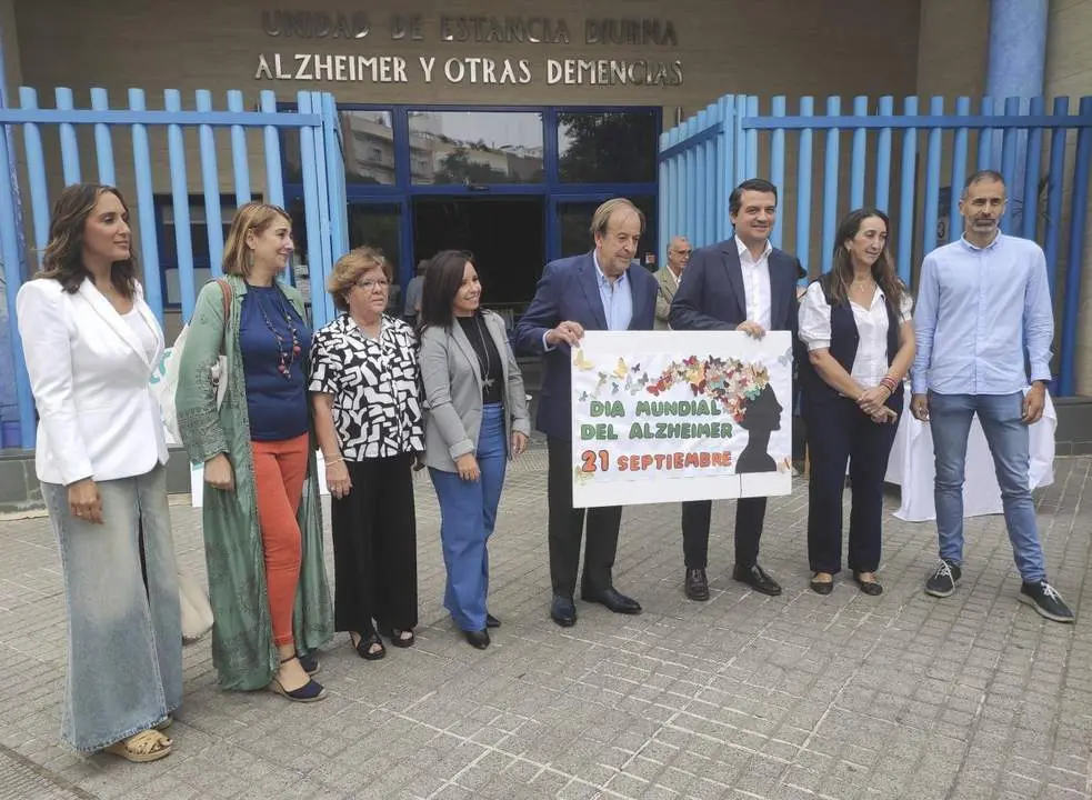 Alfonso Gallego y Jos&eacute; Mar&iacute;a Bellido en la sede de la Asociaci&oacute;n. - DIPUTACI&Oacute;N DE C&Oacute;RDOBA