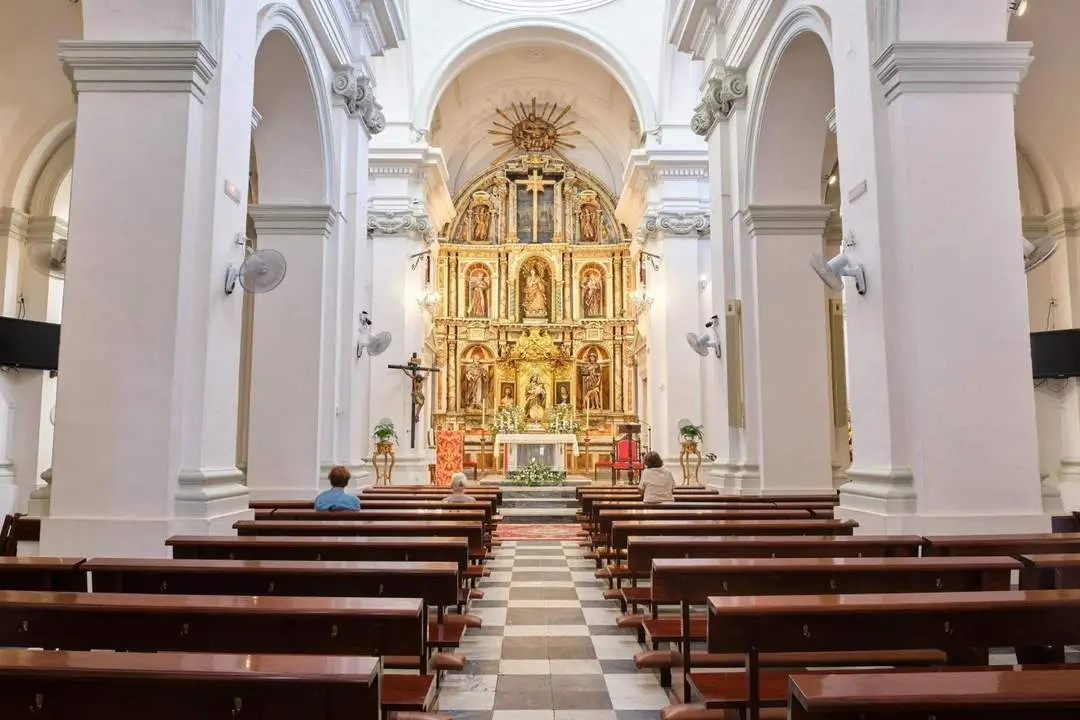 Interior de la iglesia de San Jos&eacute; de C&aacute;diz. - OBISPADO DE C&Aacute;DIZ Y CEUTA