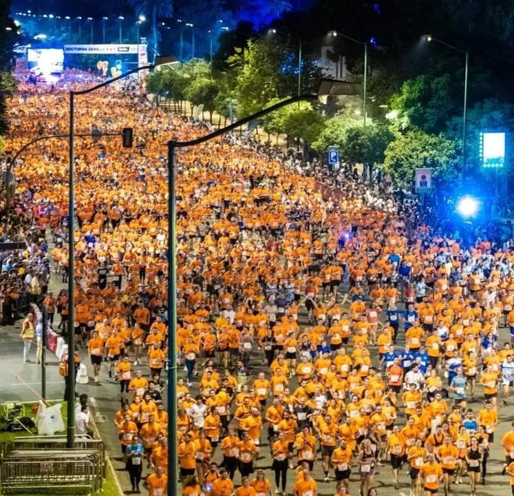 Imagen de una edici&oacute;n anterior de la Carrera Nocturna.  - EP