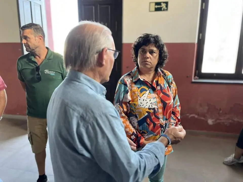 Reuni&oacute;n de Carmen &Aacute;lvarez con Antonio Romero 'Tete'. - A.B.