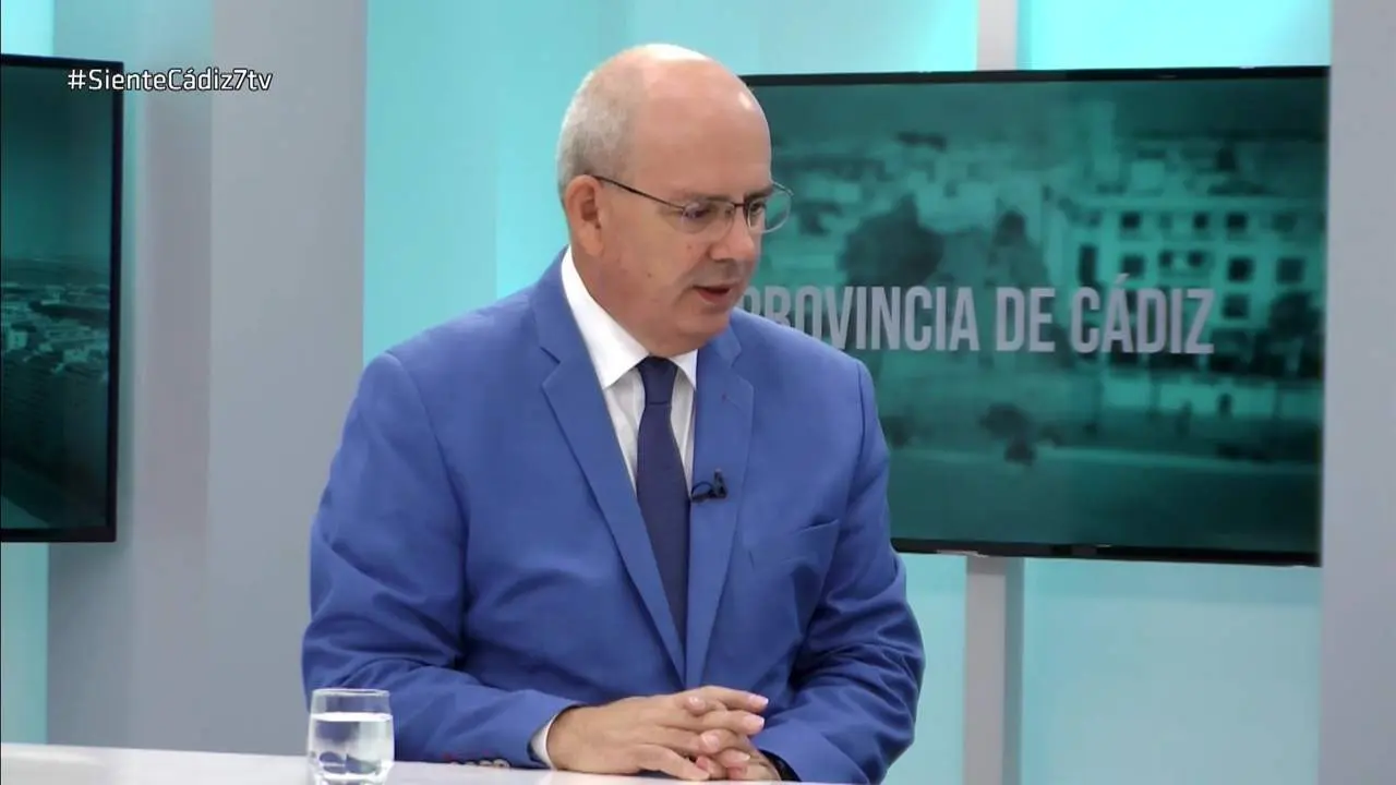 &ldquo;Nos merecemos el desdoble de la N-IV y el tercer carril de la AP4&rdquo;