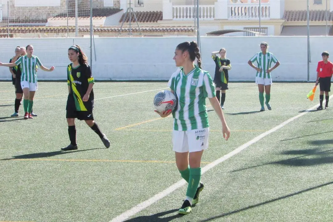 El Atl&eacute;tico Sanluque&ntilde;o Femenino conf&iacute;a en ir a m&aacute;s - Ra&uacute;l J. Bustillos