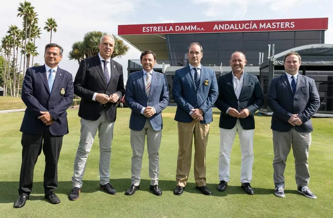 Foto de las autoridades durante la presentaci&oacute;n - Bosco Mart&iacute;n