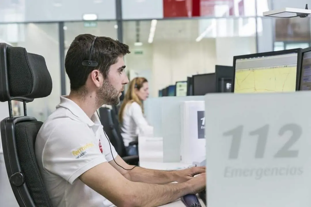 Teleoperadores del Servicio Emergencias 112. - Europa Press