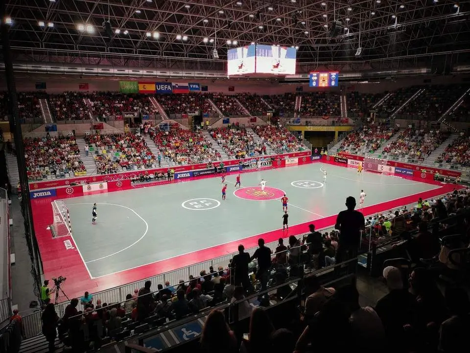 M&aacute;s de 4.000 personas acudieron al Olivo Arena.  - VIVA Ja&eacute;n